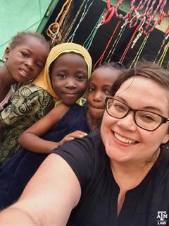 2L Lauren Ehrhardt with Akosombo Children