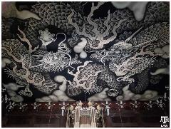Koizumi-Junsaku-is-on-the-ceiling-in-the-Kennin-ji-Temple
