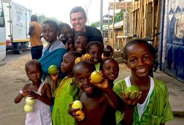 Taylor Winn with Ghanaian children