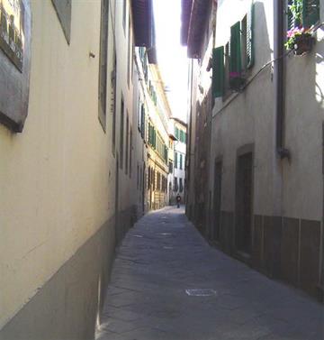 Italy-Santa-Chiara-street